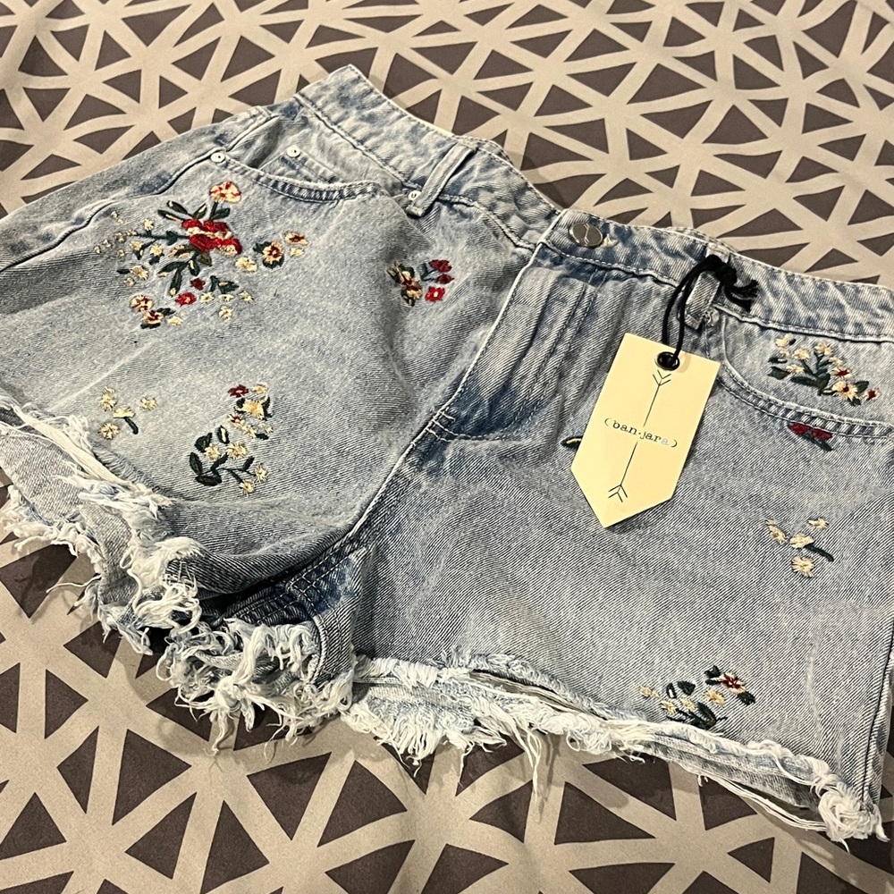 Ban Jara Floral Embroidered Jean Shorts